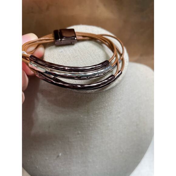 NWT 5 Layered Leather Cable String Bracelet Bronze & Silver Metal Magnetic Clasp - Picture 4 of 6
